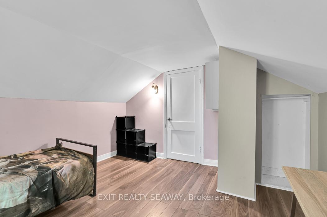 Photo 20 of 1315 Cumberland Street, Cornwall — HOMEH