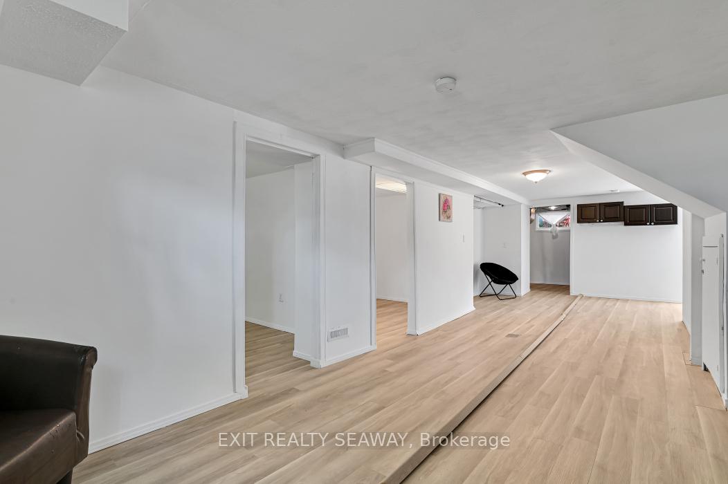 Photo 23 of 1315 Cumberland Street, Cornwall — HOMEH
