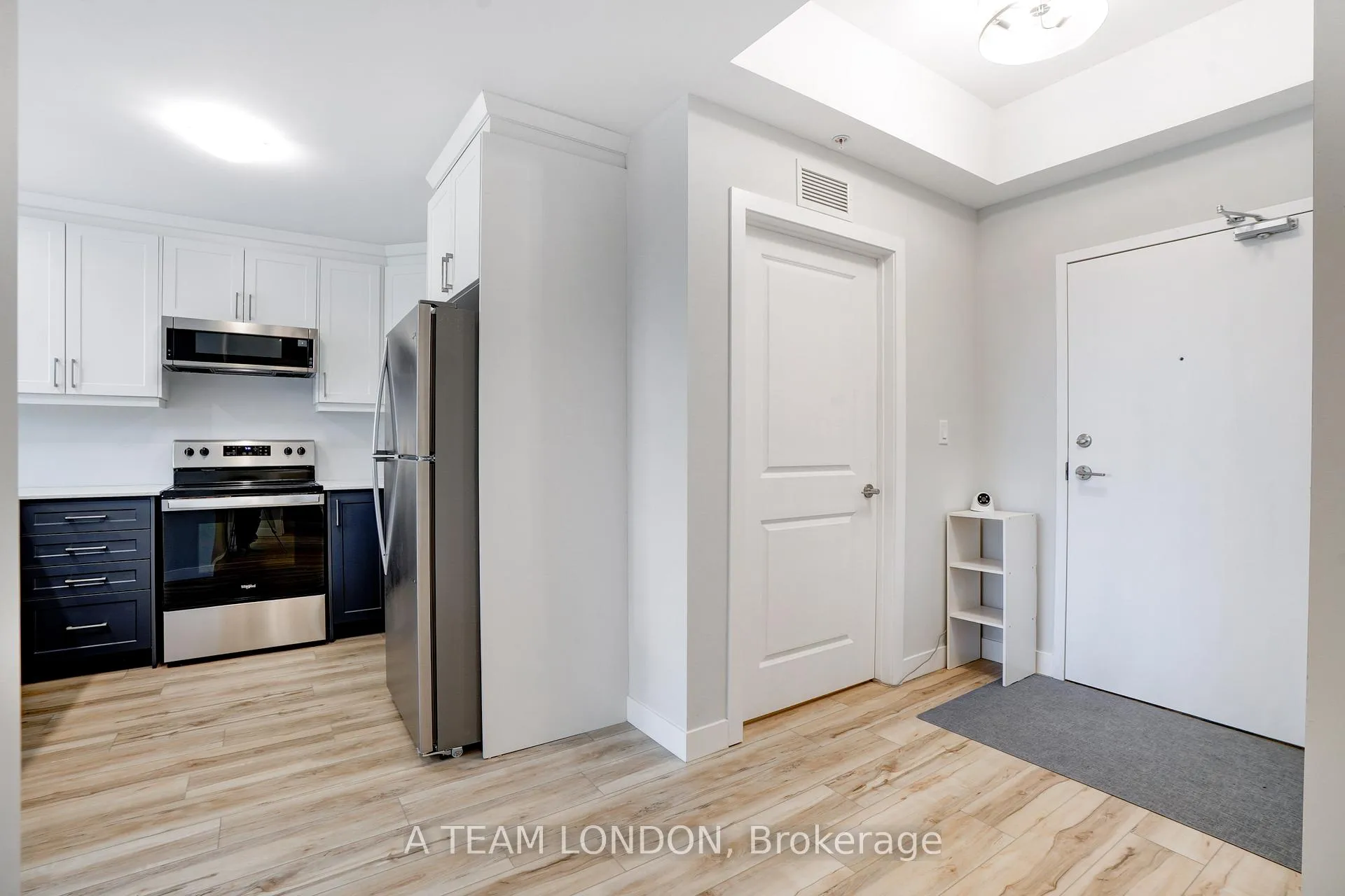 Photo 6 of Unit 413, 100 The Promenade, Central Elgin, Port Stanley — HOMEH