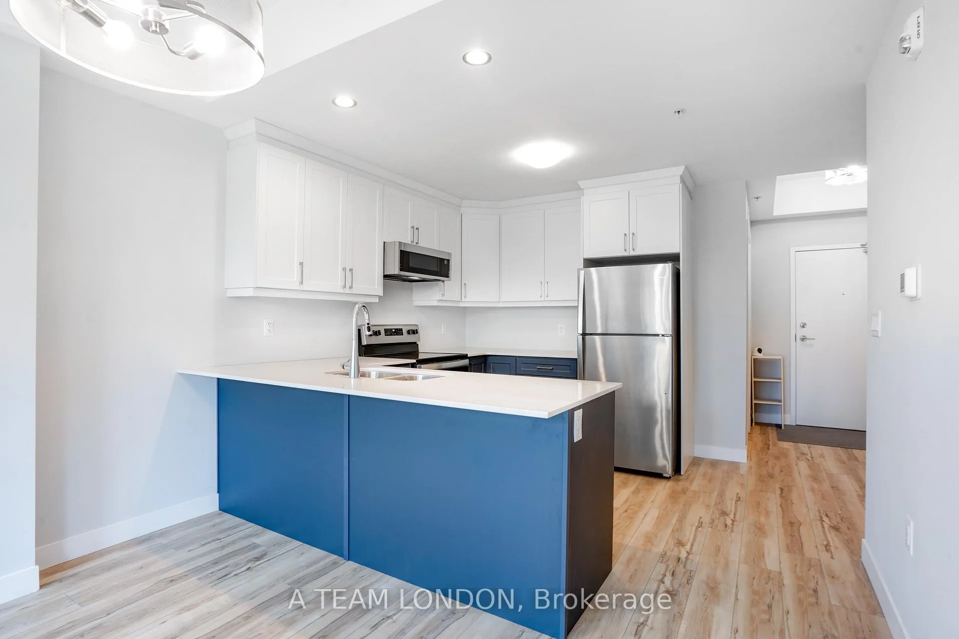 Photo 11 of Unit 413, 100 The Promenade, Central Elgin, Port Stanley — HOMEH