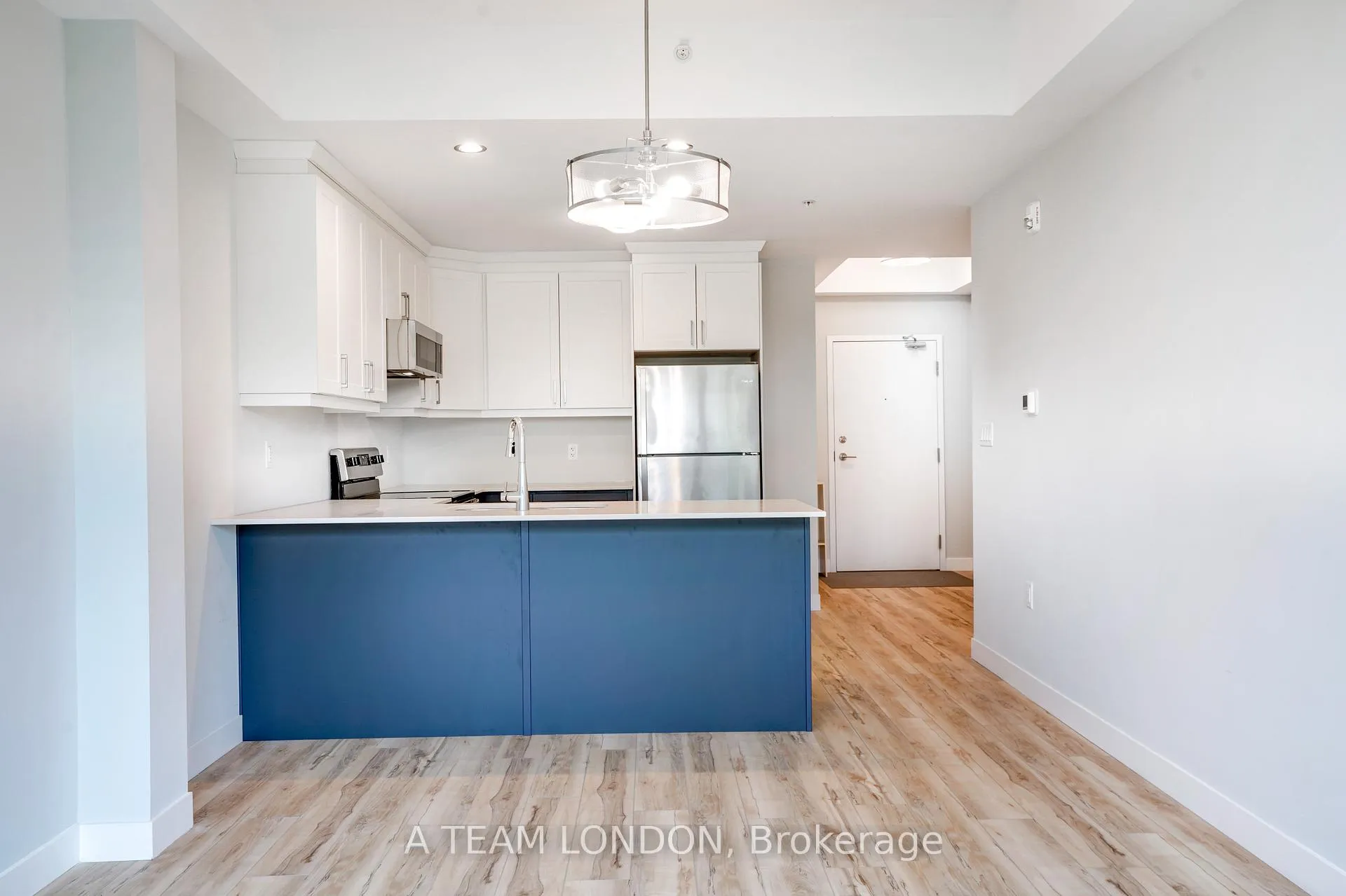 Photo 12 of Unit 413, 100 The Promenade, Central Elgin, Port Stanley — HOMEH