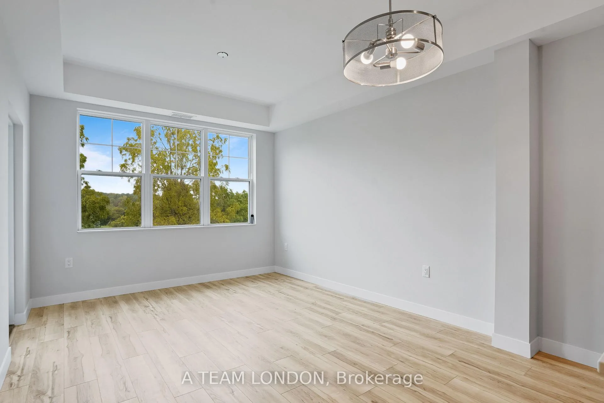 Photo 13 of Unit 413, 100 The Promenade, Central Elgin, Port Stanley — HOMEH