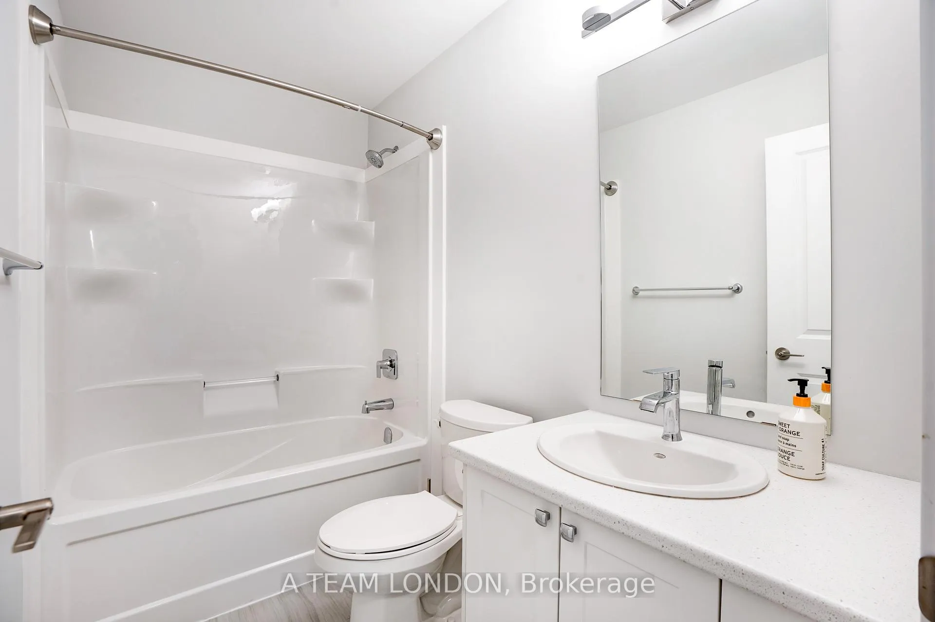 Photo 21 of Unit 413, 100 The Promenade, Central Elgin, Port Stanley — HOMEH