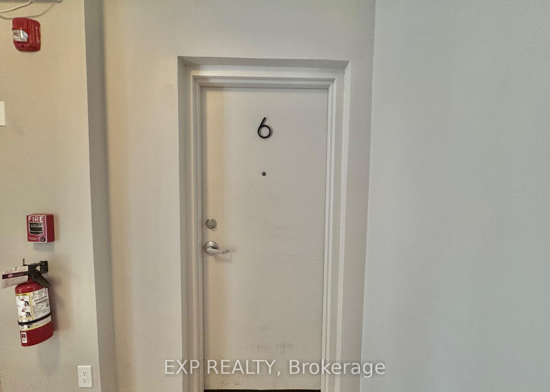 Photo 13 of Unit Unit 6, 100 West Avenue S, Hamilton, Stinson — HOMEH