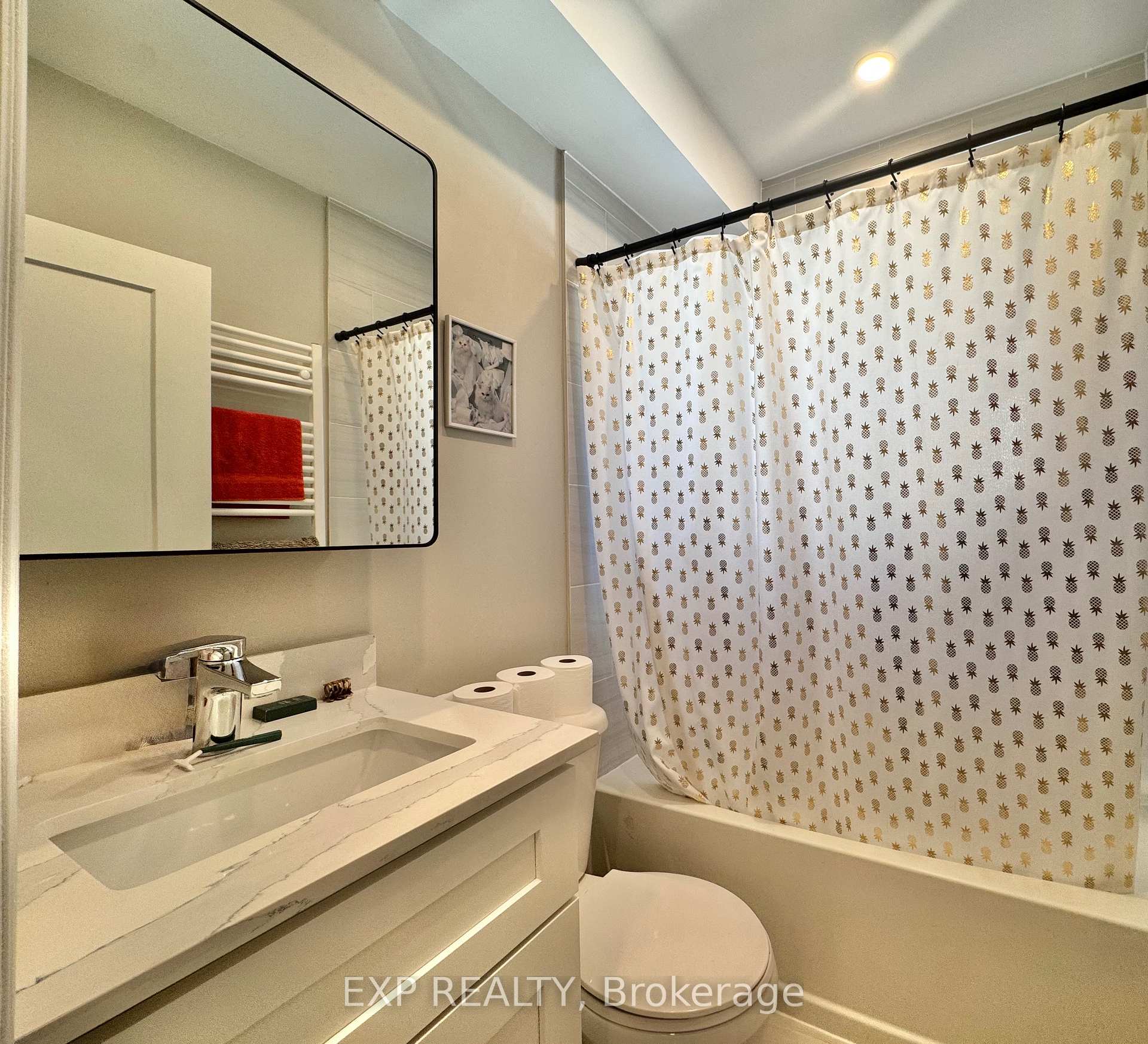 Photo 18 of Unit Unit 6, 100 West Avenue S, Hamilton, Stinson — HOMEH