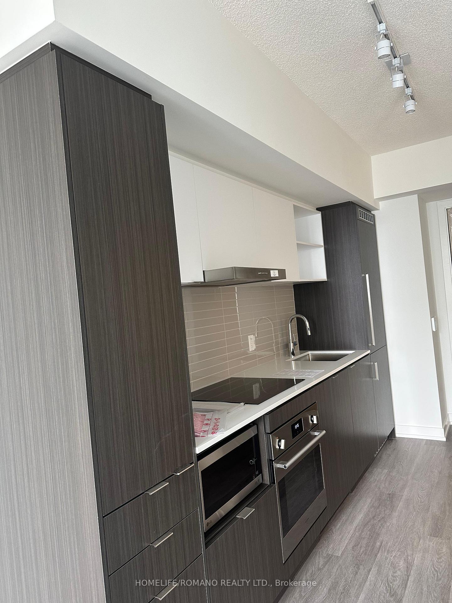 Photo 3 of Unit 3506, 55 Cooper Street, Toronto, Waterfront Communities — HOMEH