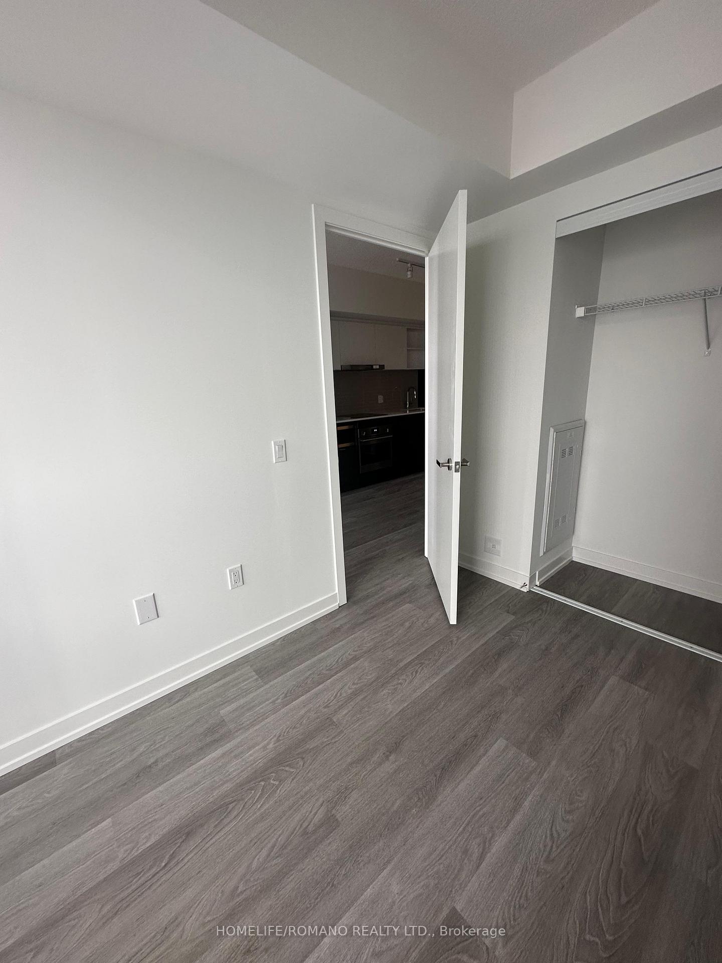 Photo 8 of Unit 3506, 55 Cooper Street, Toronto, Waterfront Communities — HOMEH