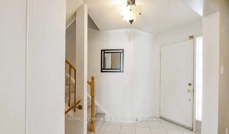 Photo 27 of 12 Willow Park Drive, Brampton, Sandringham-Wellington — HOMEH