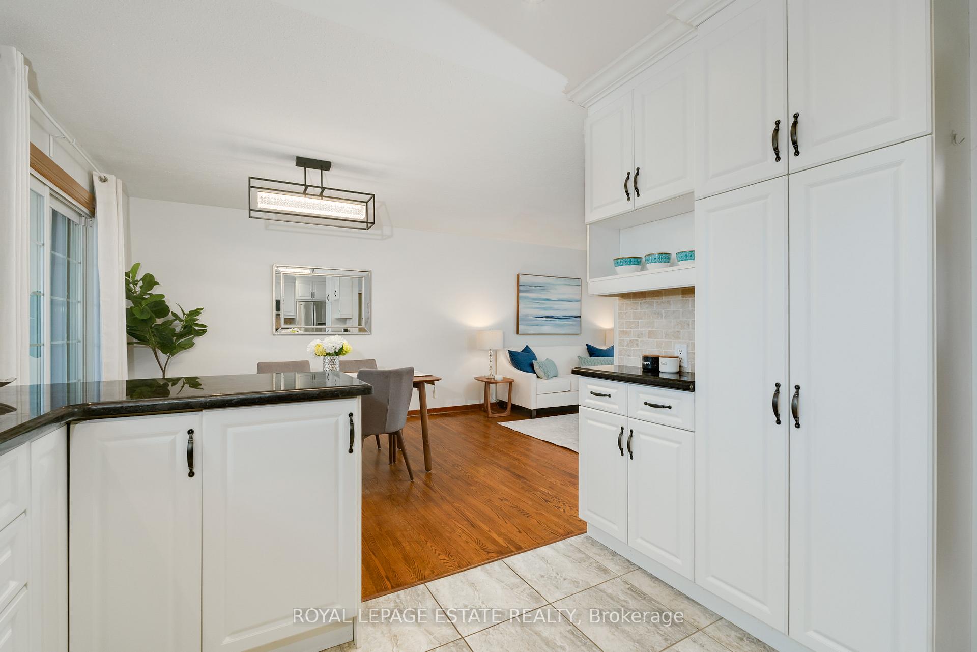 Photo 10 of 33 Burrells Road, Ajax, South East — HOMEH
