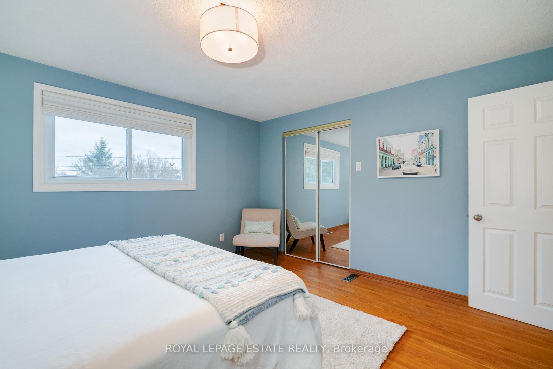 Photo 16 of 33 Burrells Road, Ajax, South East — HOMEH