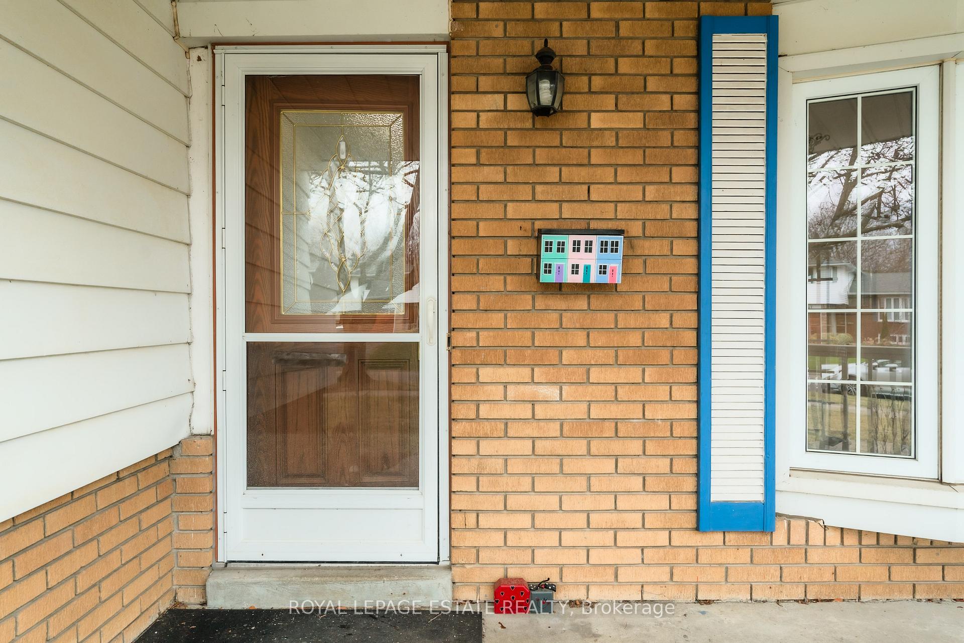 Photo 34 of 33 Burrells Road, Ajax, South East — HOMEH