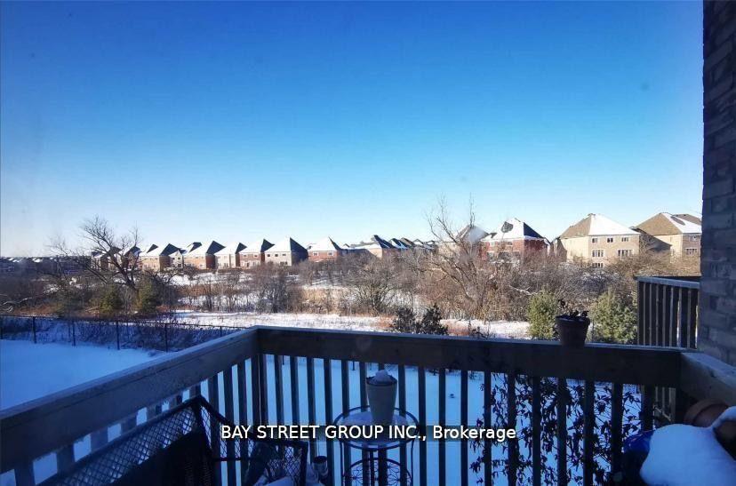 Photo 5 of 60 Elyse Court, Aurora, Bayview Northeast — HOMEH