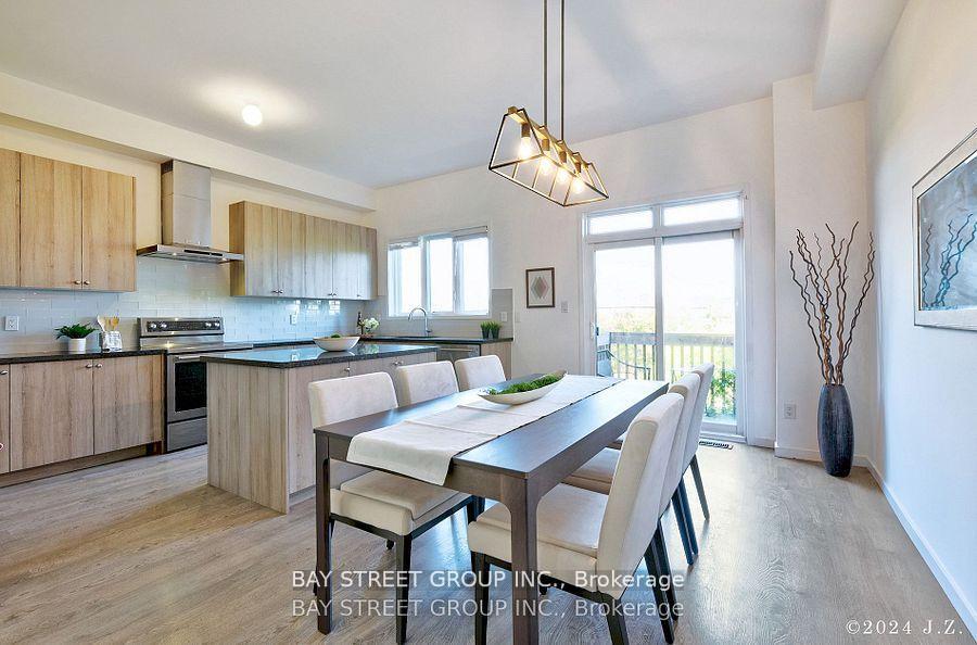 Photo 15 of 60 Elyse Court, Aurora, Bayview Northeast — HOMEH