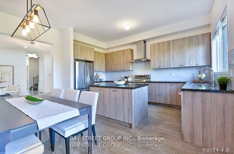 Photo 17 of 60 Elyse Court, Aurora, Bayview Northeast — HOMEH