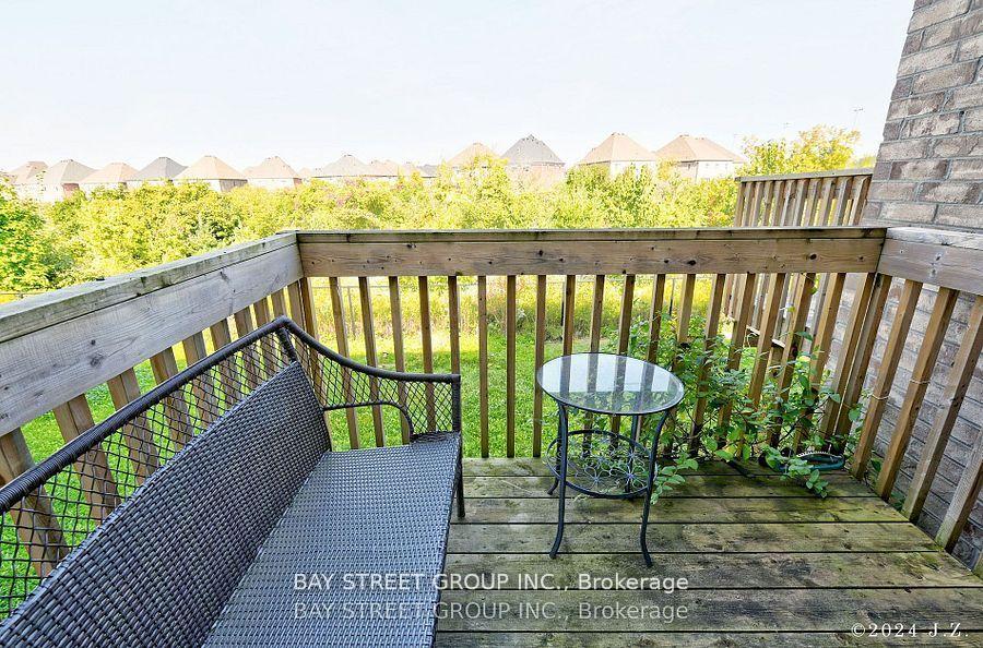 Photo 19 of 60 Elyse Court, Aurora, Bayview Northeast — HOMEH