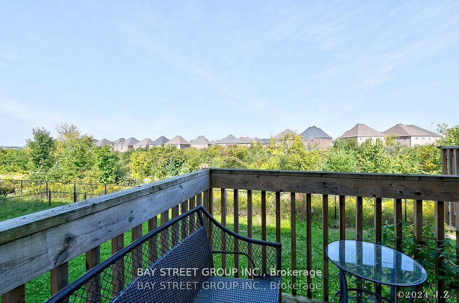 Photo 20 of 60 Elyse Court, Aurora, Bayview Northeast — HOMEH