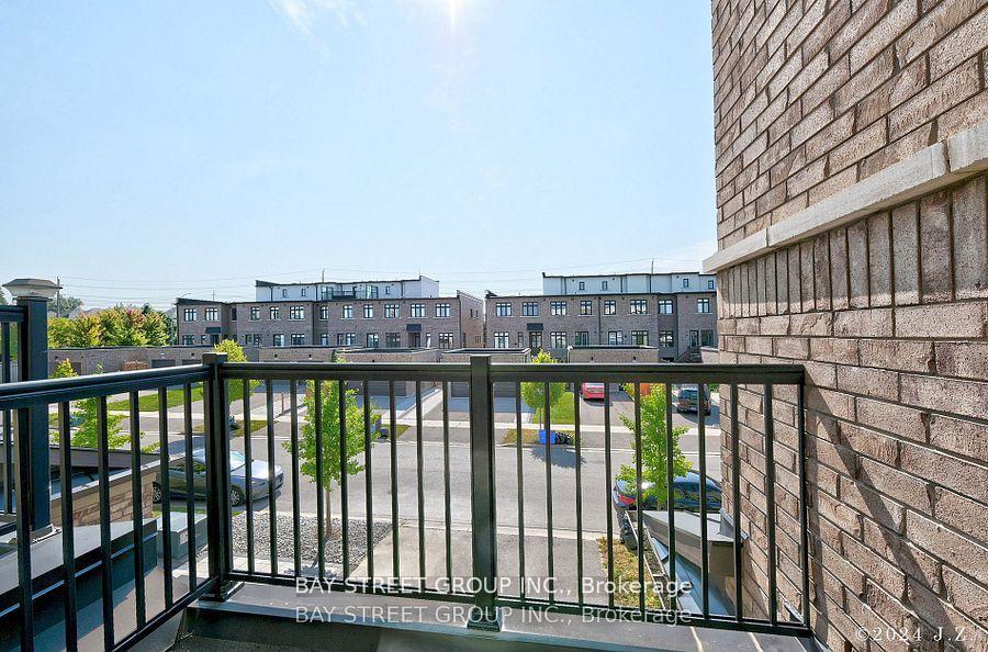 Photo 28 of 60 Elyse Court, Aurora, Bayview Northeast — HOMEH