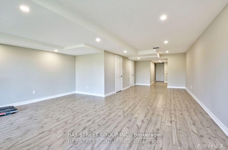 Photo 36 of 60 Elyse Court, Aurora, Bayview Northeast — HOMEH