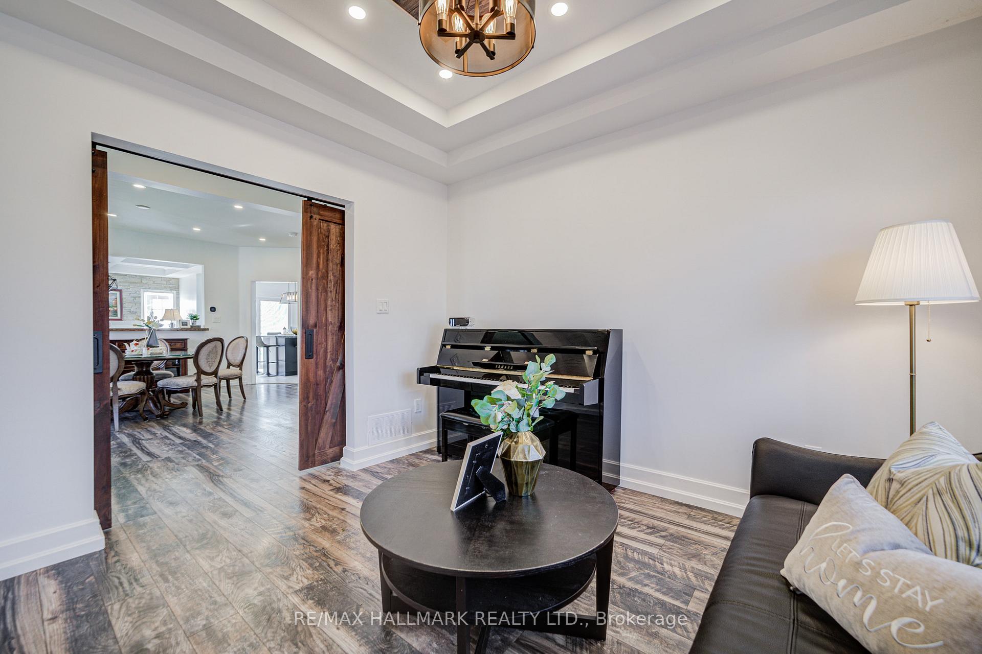 Photo 4 of 8 Glendower Crescent, Georgina, Keswick North — HOMEH
