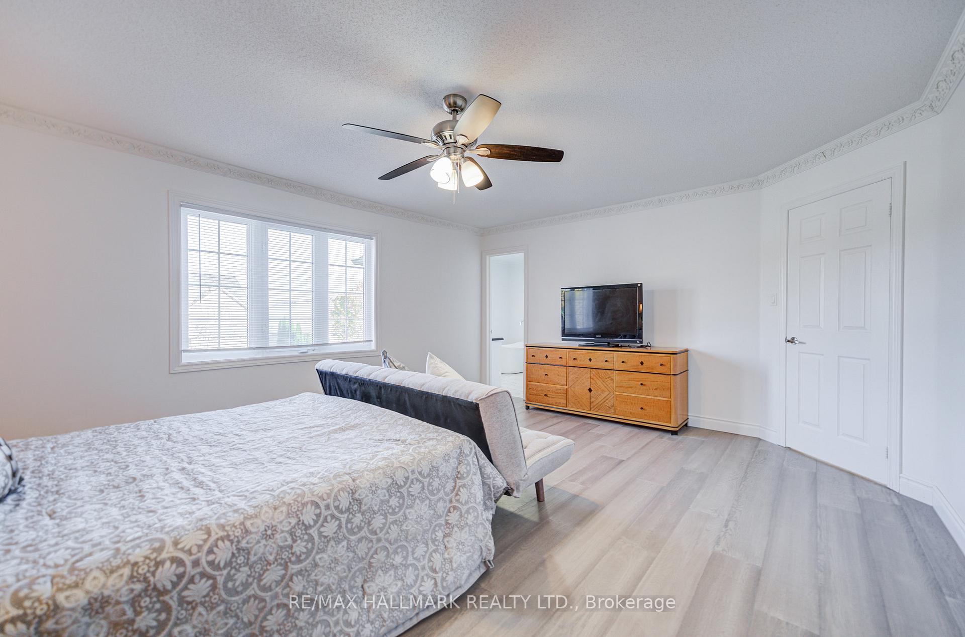 Photo 19 of 8 Glendower Crescent, Georgina, Keswick North — HOMEH