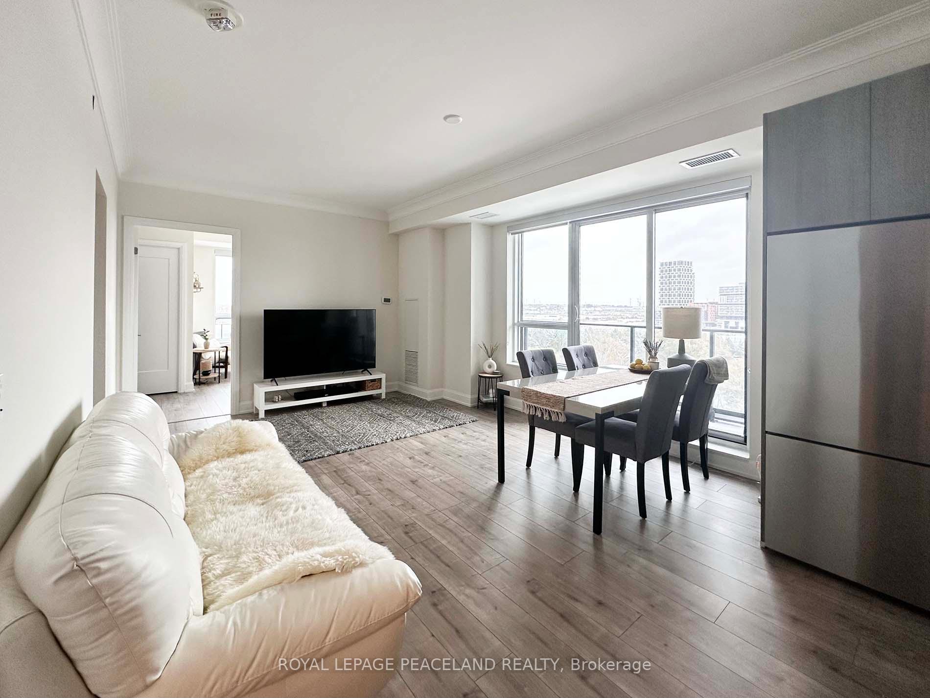 Photo 5 of Unit 1003, 18 Water Walk Drive, Markham, Unionville — HOMEH