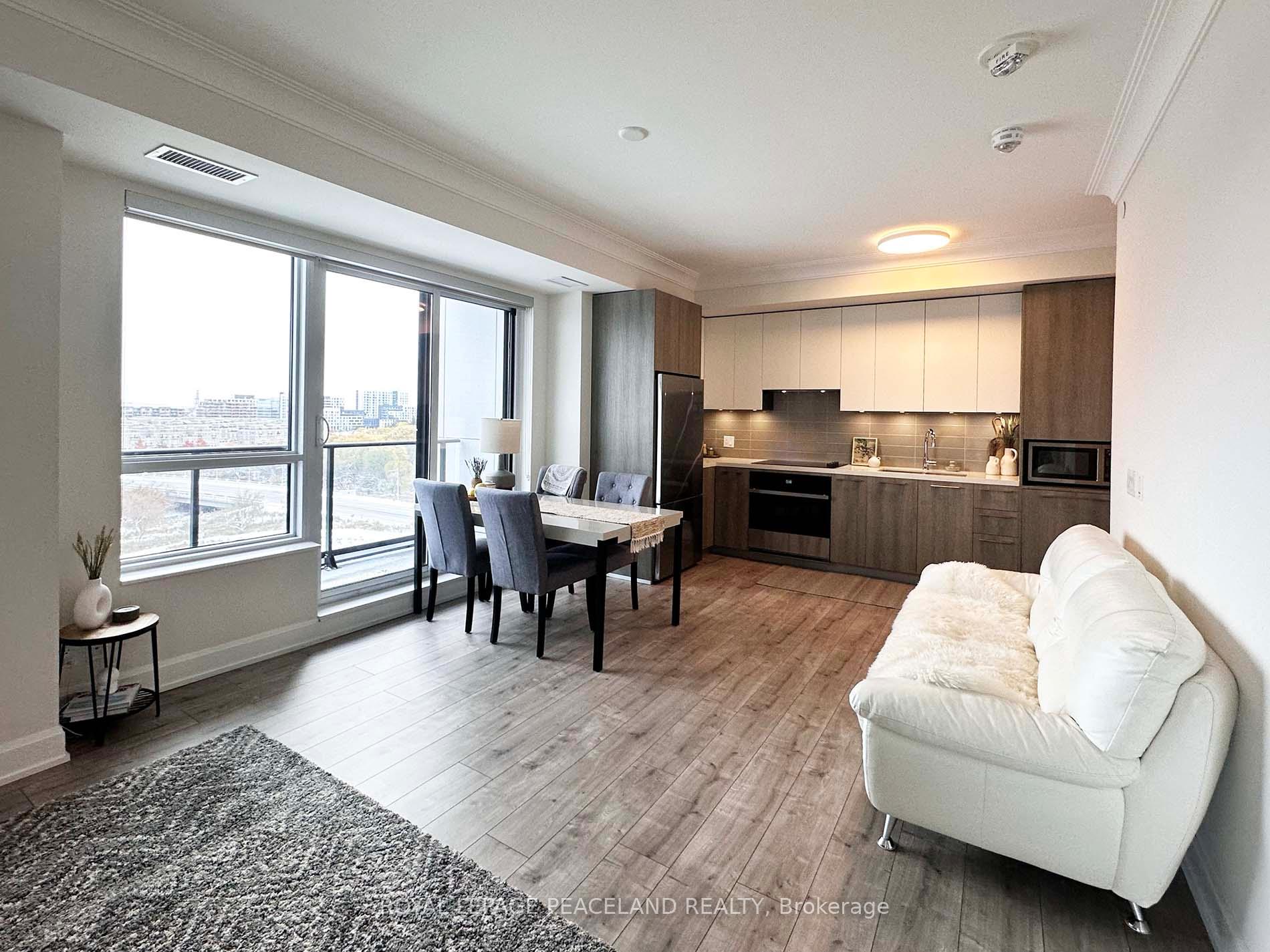 Photo 6 of Unit 1003, 18 Water Walk Drive, Markham, Unionville — HOMEH