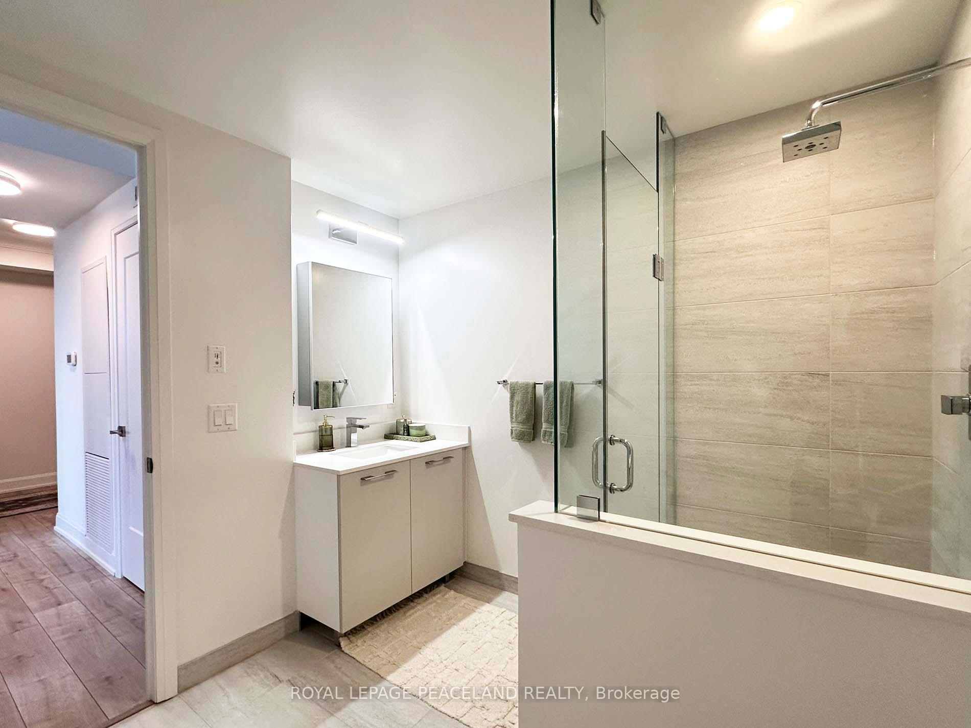 Photo 9 of Unit 1003, 18 Water Walk Drive, Markham, Unionville — HOMEH