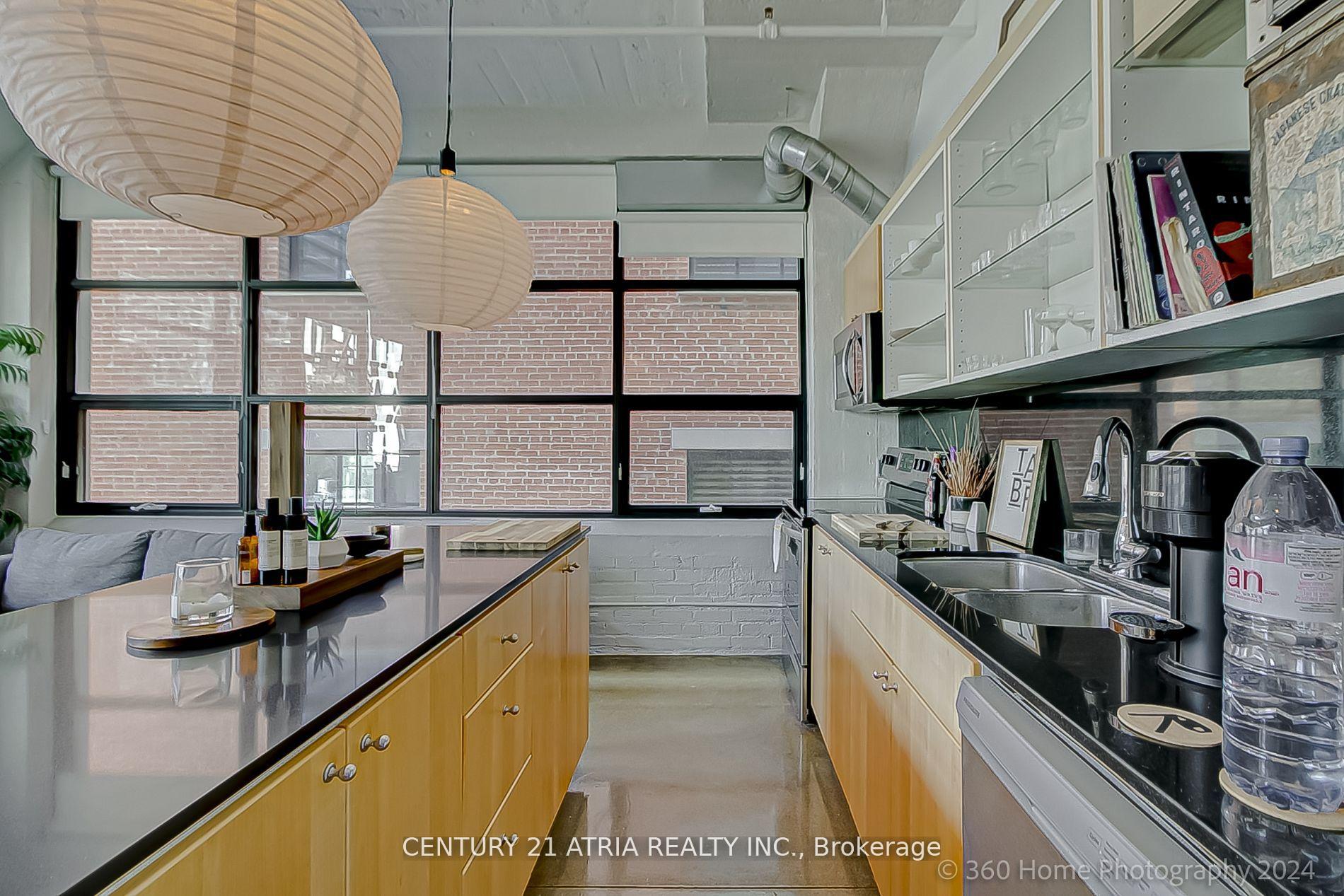 Photo 5 of Unit 313, 383 Adelaide Street, Toronto, Moss Park — HOMEH