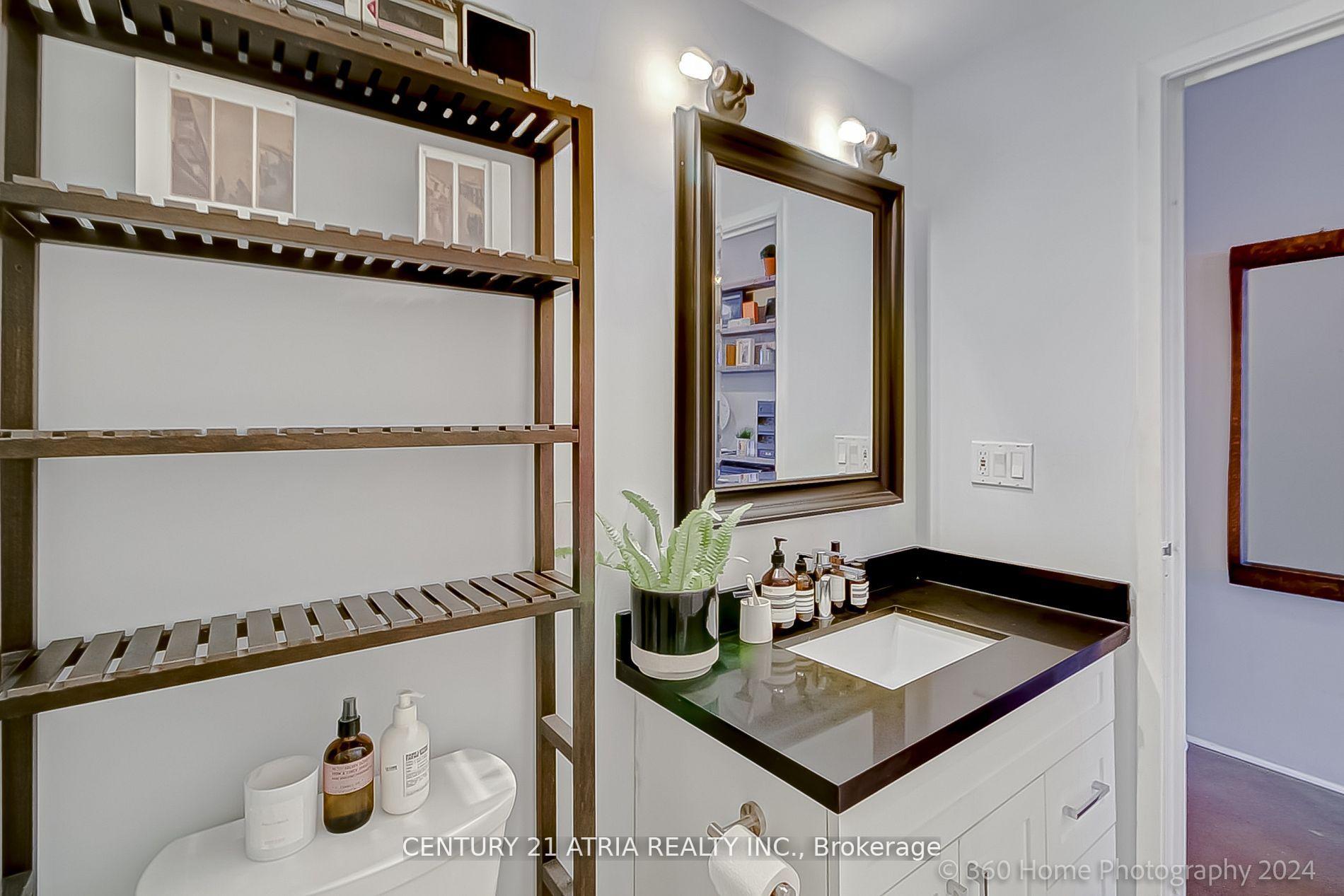 Photo 16 of Unit 313, 383 Adelaide Street, Toronto, Moss Park — HOMEH