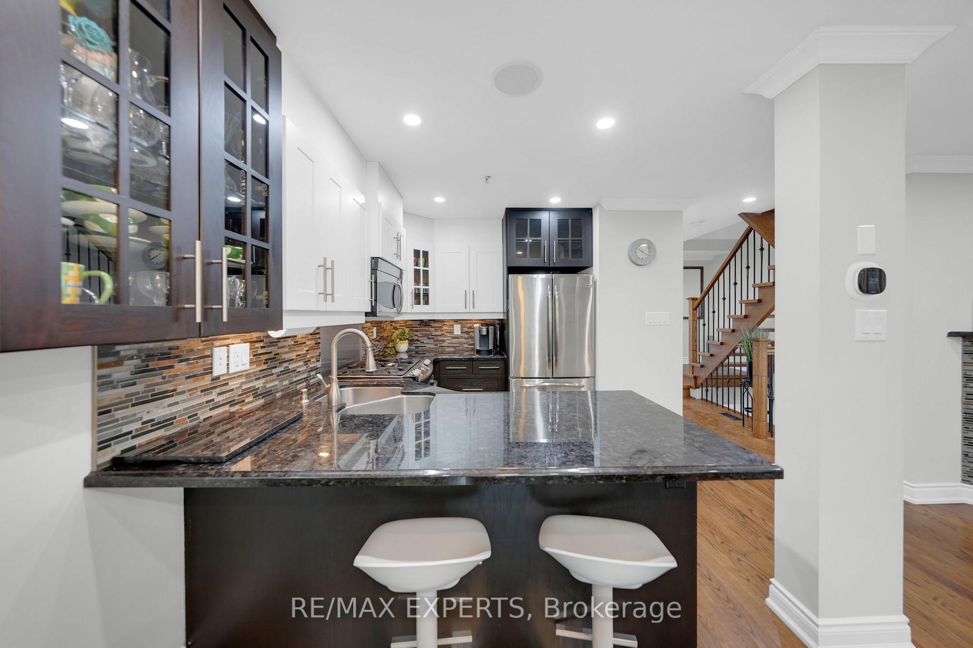 Photo 13 of 55 Manorwood Court, Caledon, Bolton North — HOMEH
