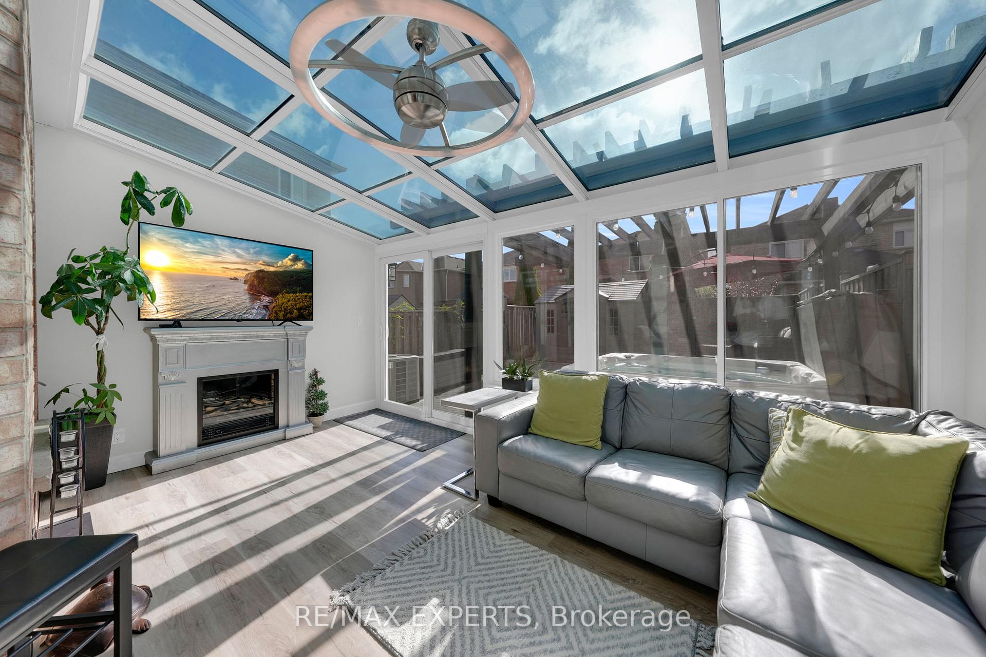 Photo 17 of 55 Manorwood Court, Caledon, Bolton North — HOMEH