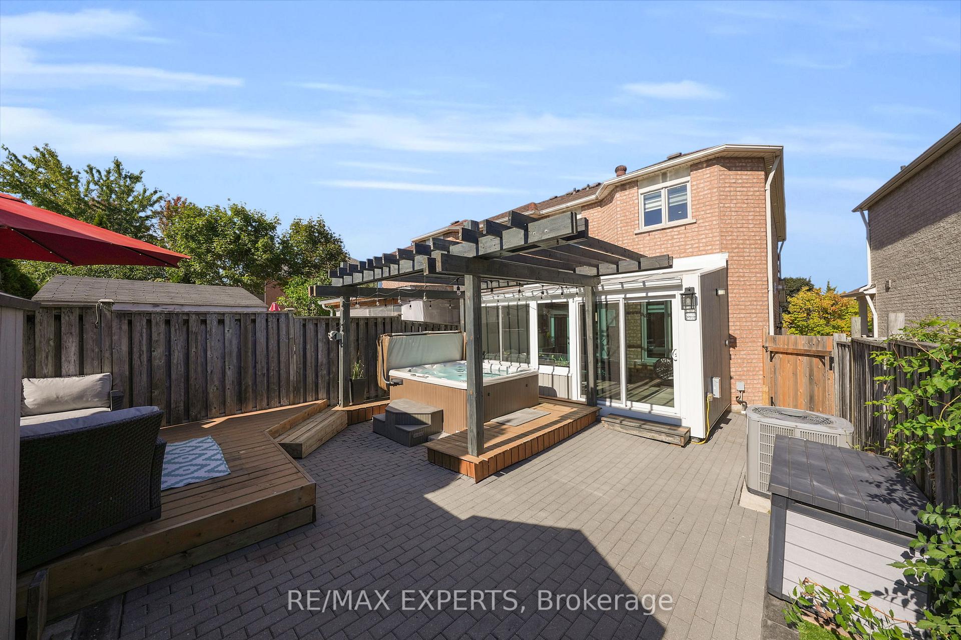 Photo 43 of 55 Manorwood Court, Caledon, Bolton North — HOMEH