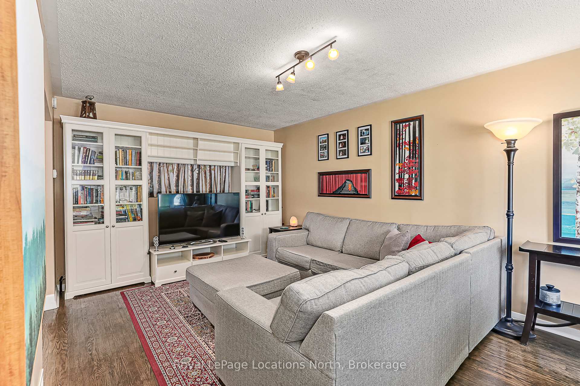 Photo 9 of 207 Mccrea Drive, Clearview, Stayner — HOMEH