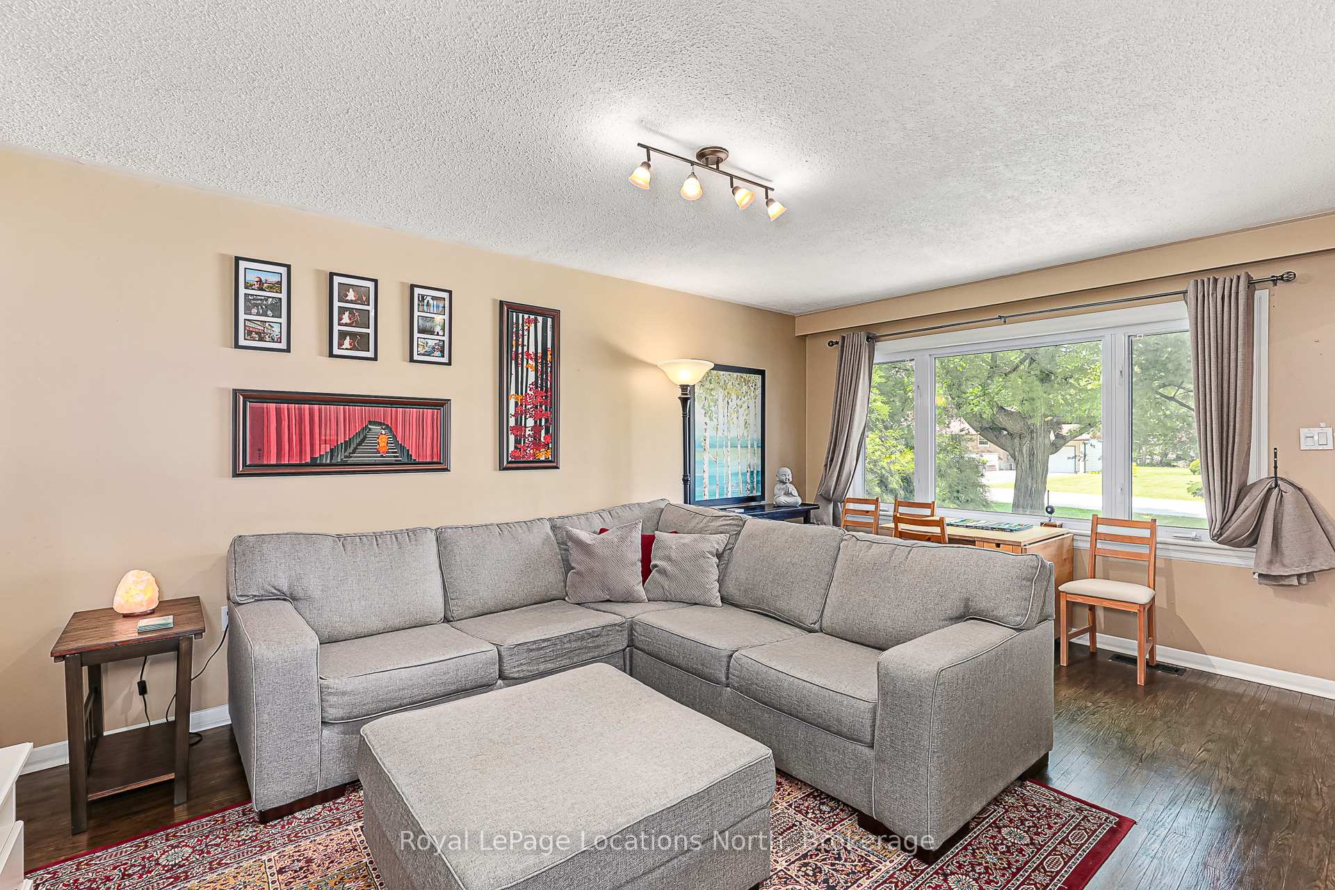 Photo 10 of 207 Mccrea Drive, Clearview, Stayner — HOMEH