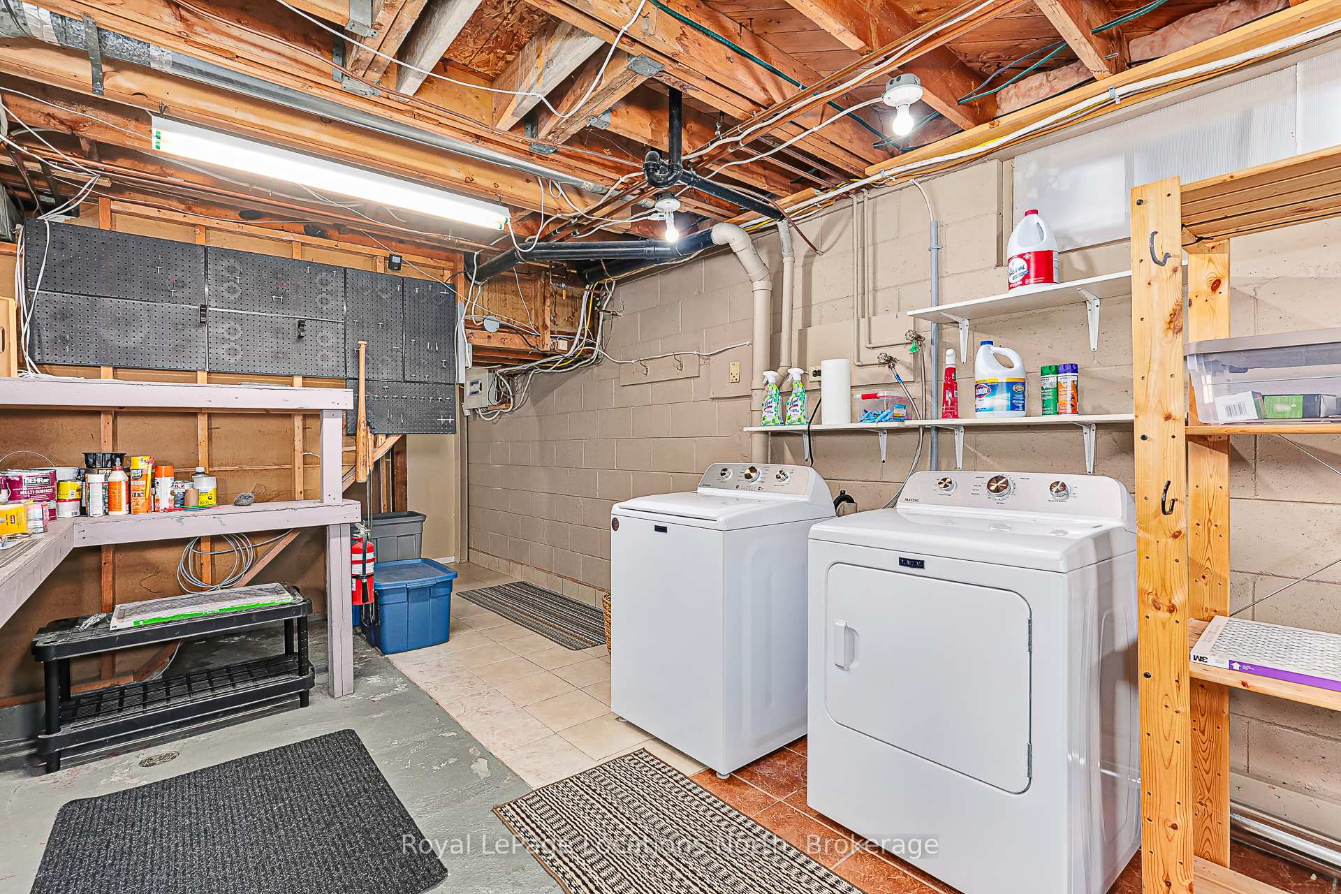 Photo 25 of 207 Mccrea Drive, Clearview, Stayner — HOMEH