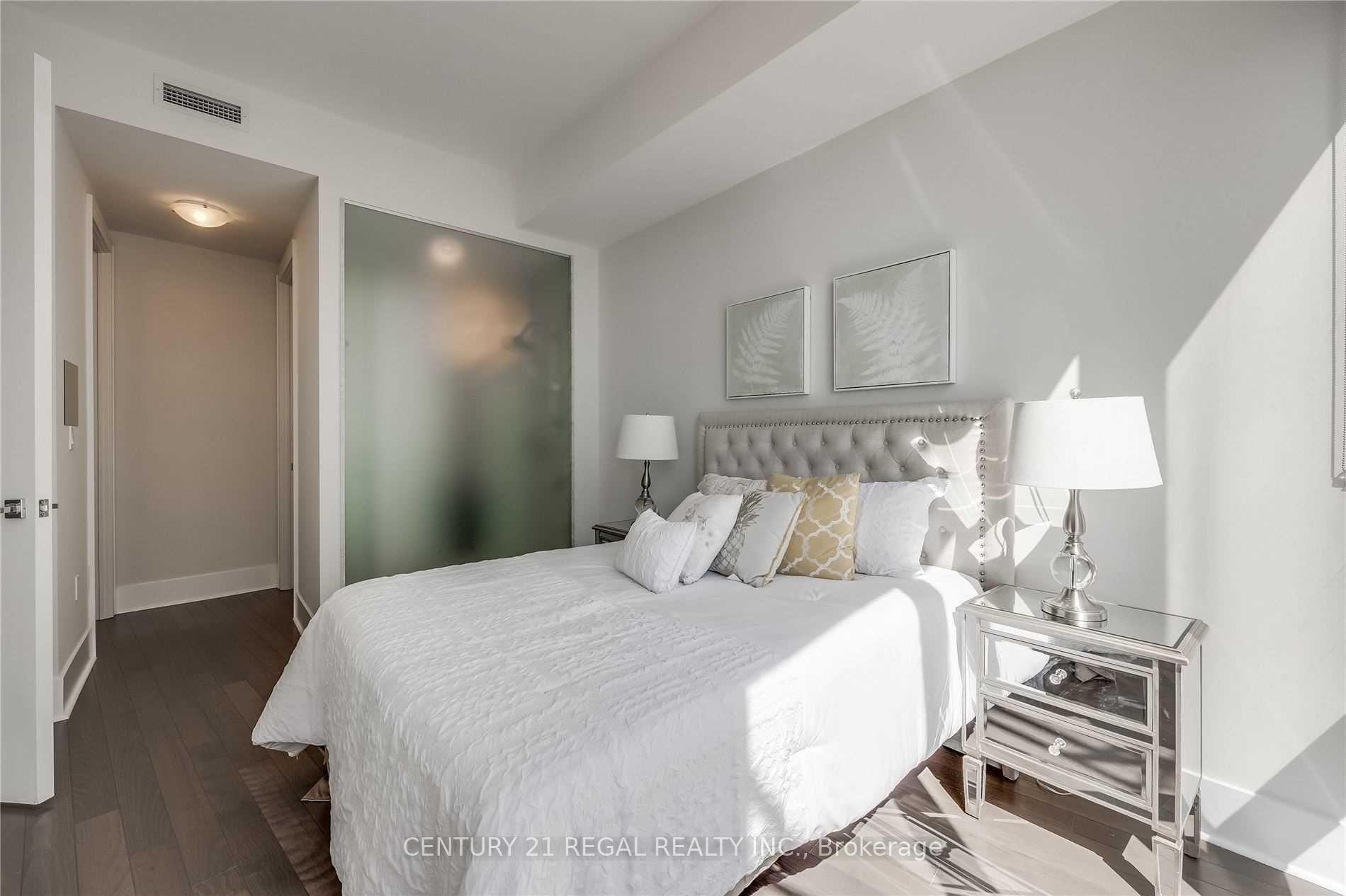 Photo 16 of 29 Queens Quay E, Toronto, Waterfront Communities — HOMEH
