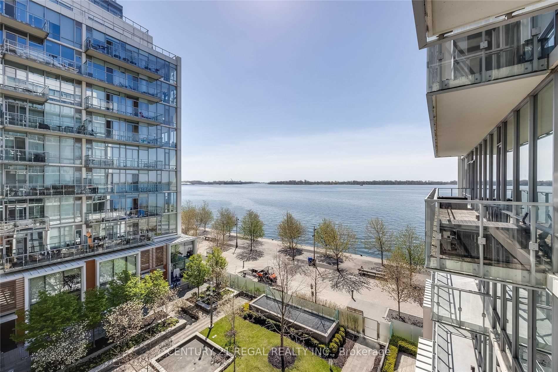 Photo 28 of 29 Queens Quay E, Toronto, Waterfront Communities — HOMEH