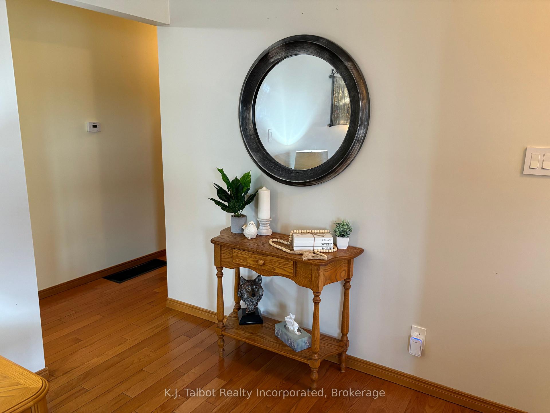 Photo 6 of 215 Bennett Street E, Goderich, Goderich (Town) — HOMEH