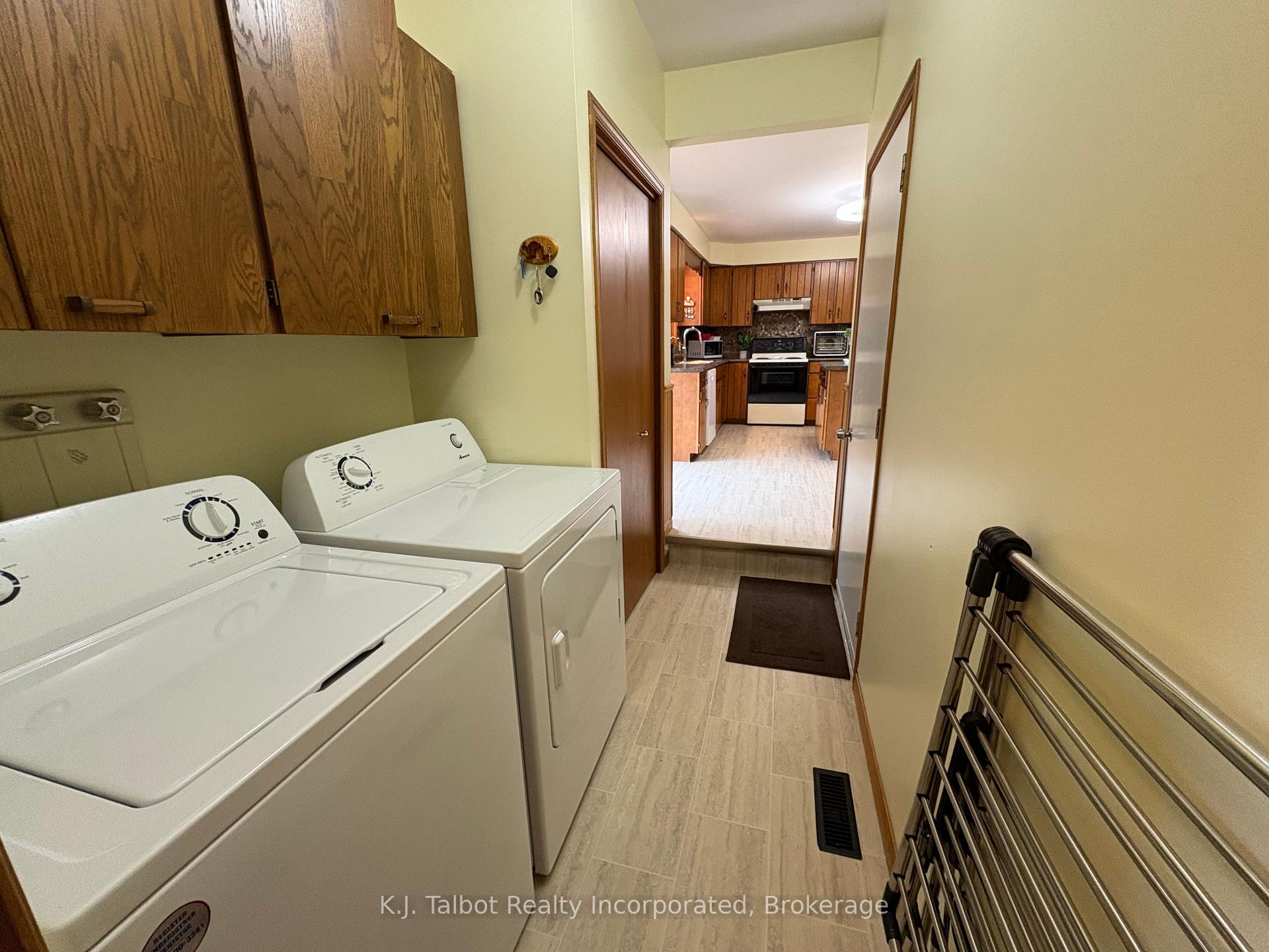 Photo 18 of 215 Bennett Street E, Goderich, Goderich (Town) — HOMEH