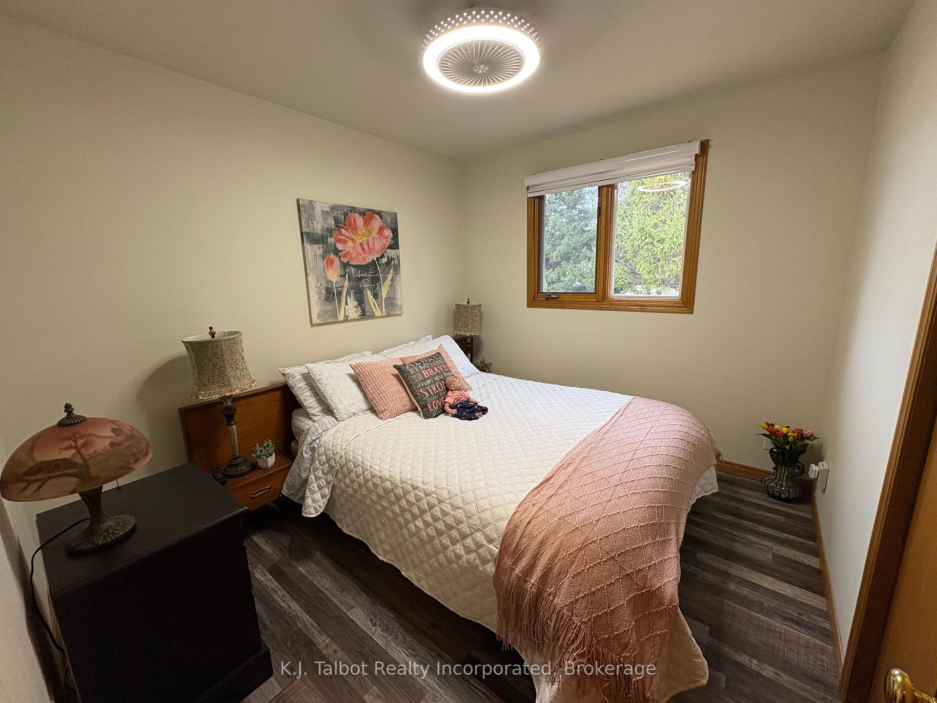 Photo 20 of 215 Bennett Street E, Goderich, Goderich (Town) — HOMEH