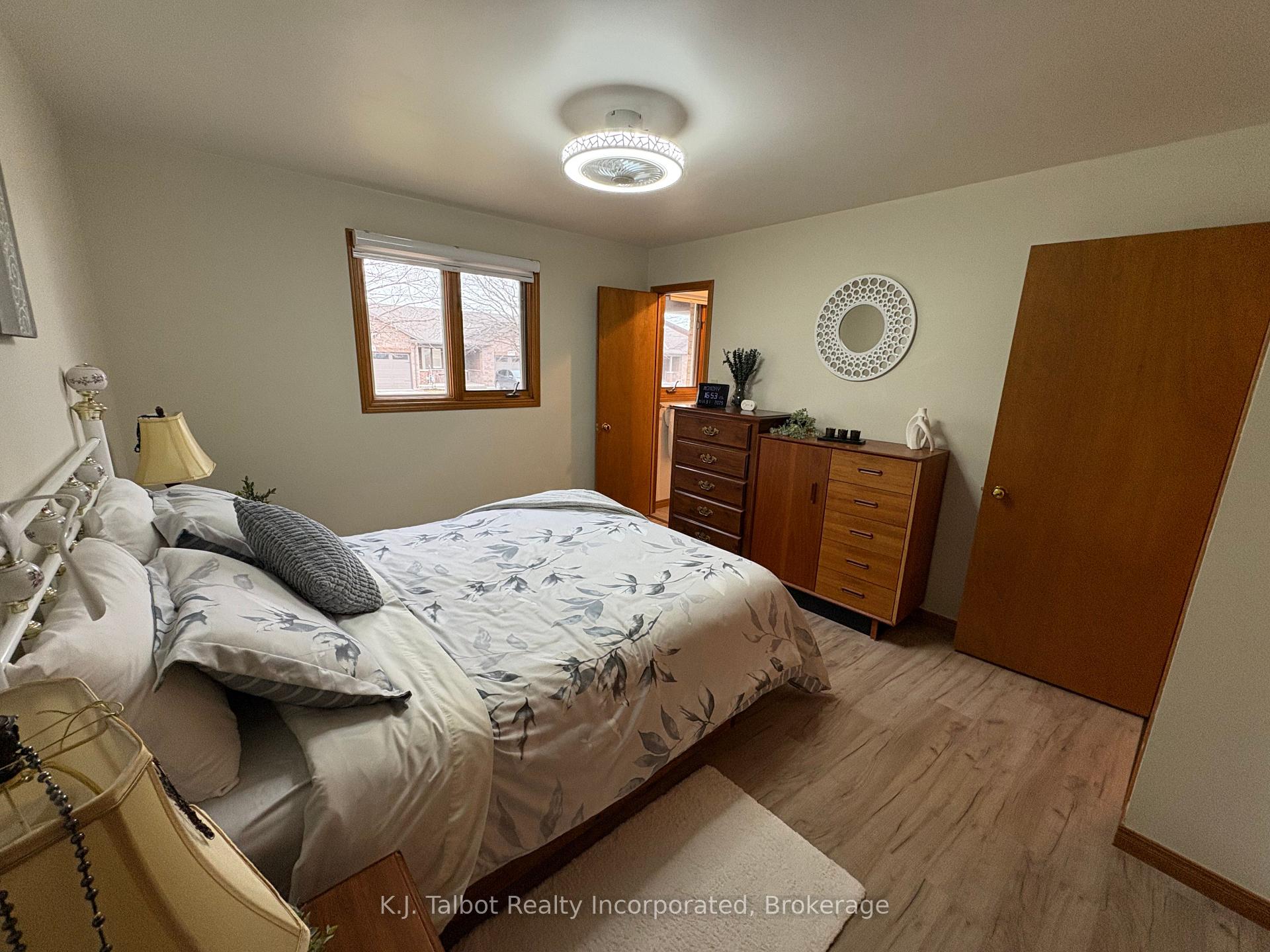 Photo 28 of 215 Bennett Street E, Goderich, Goderich (Town) — HOMEH
