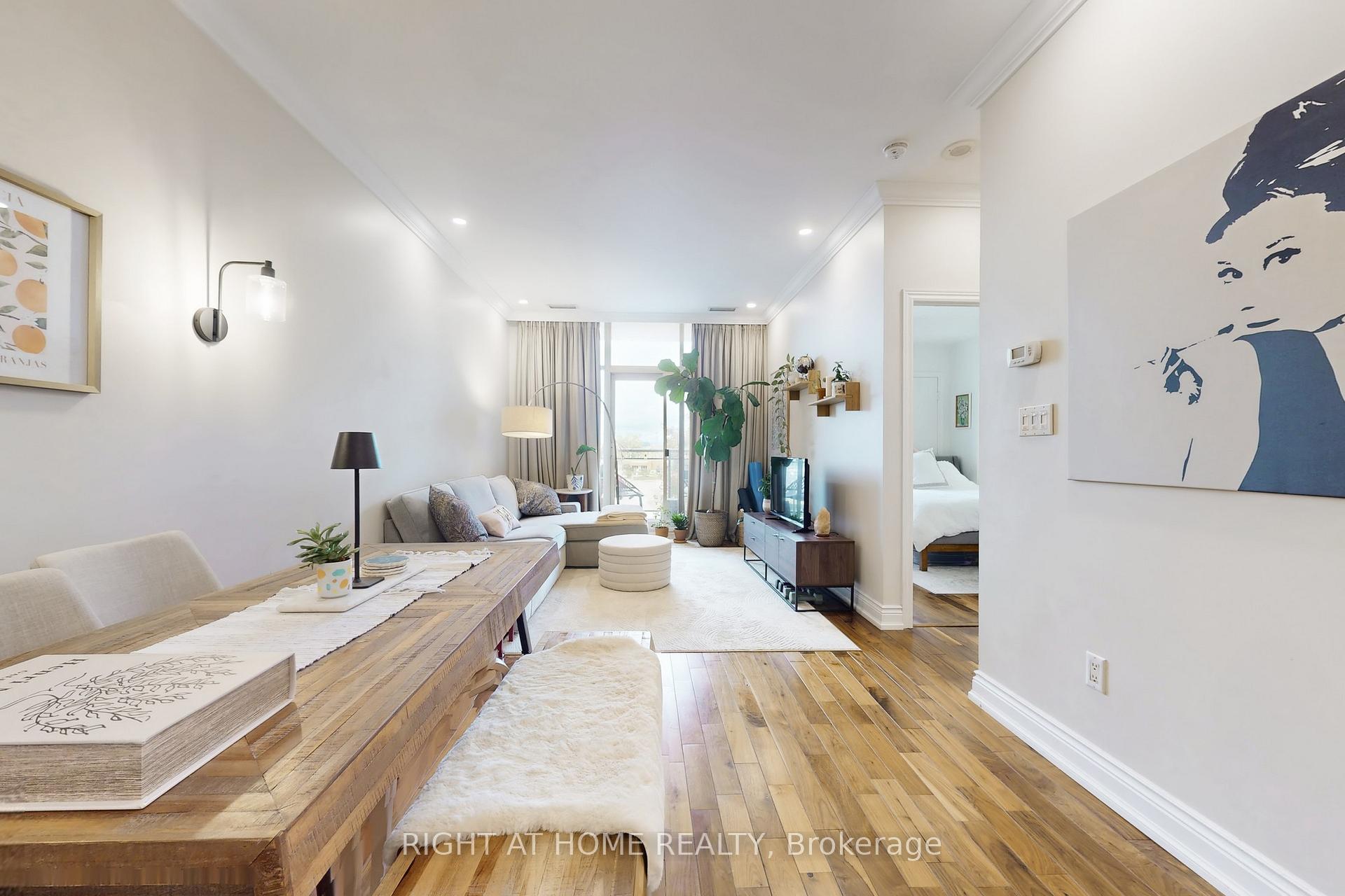 Photo 1 of Unit 308, 1 Leaside Park Drive, Toronto, Thorncliffe Park — HOMEH