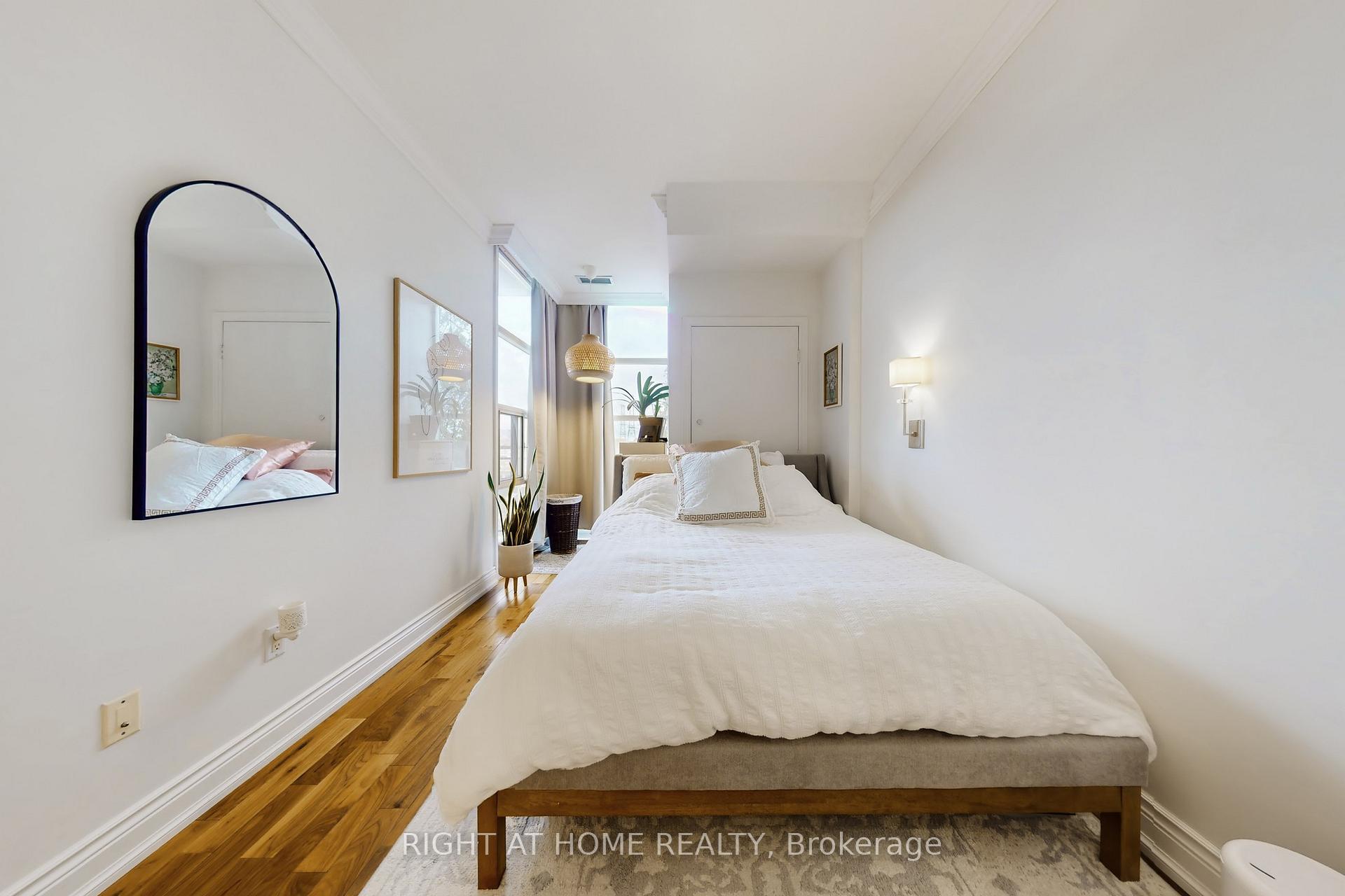 Photo 17 of Unit 308, 1 Leaside Park Drive, Toronto, Thorncliffe Park — HOMEH