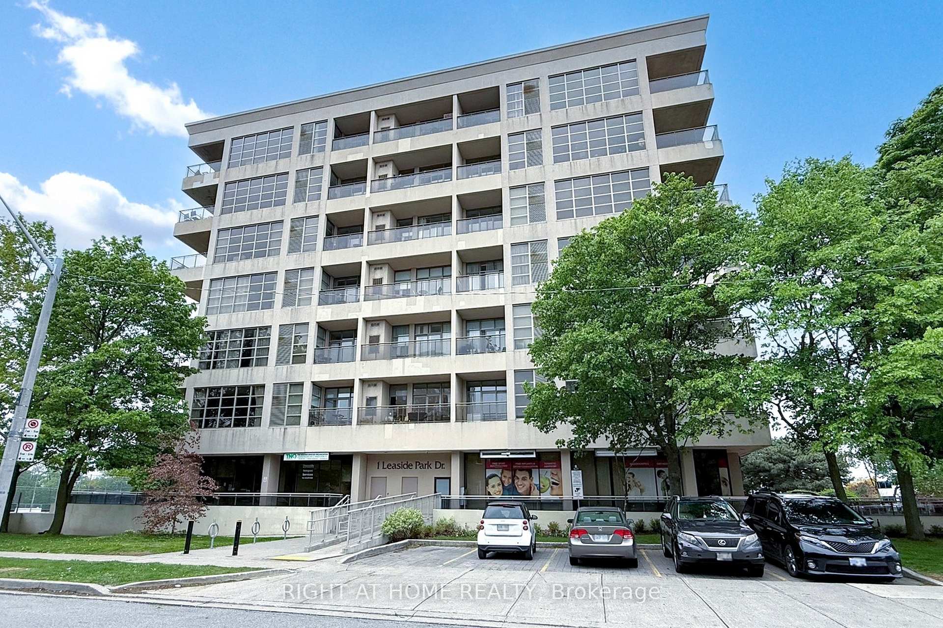 Photo 27 of Unit 308, 1 Leaside Park Drive, Toronto, Thorncliffe Park — HOMEH