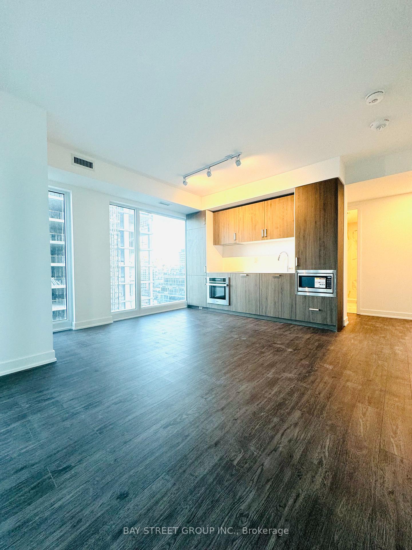 Photo 2 of Unit 1102, 88 Queen Street E, Toronto, Church-Yonge Corridor — HOMEH
