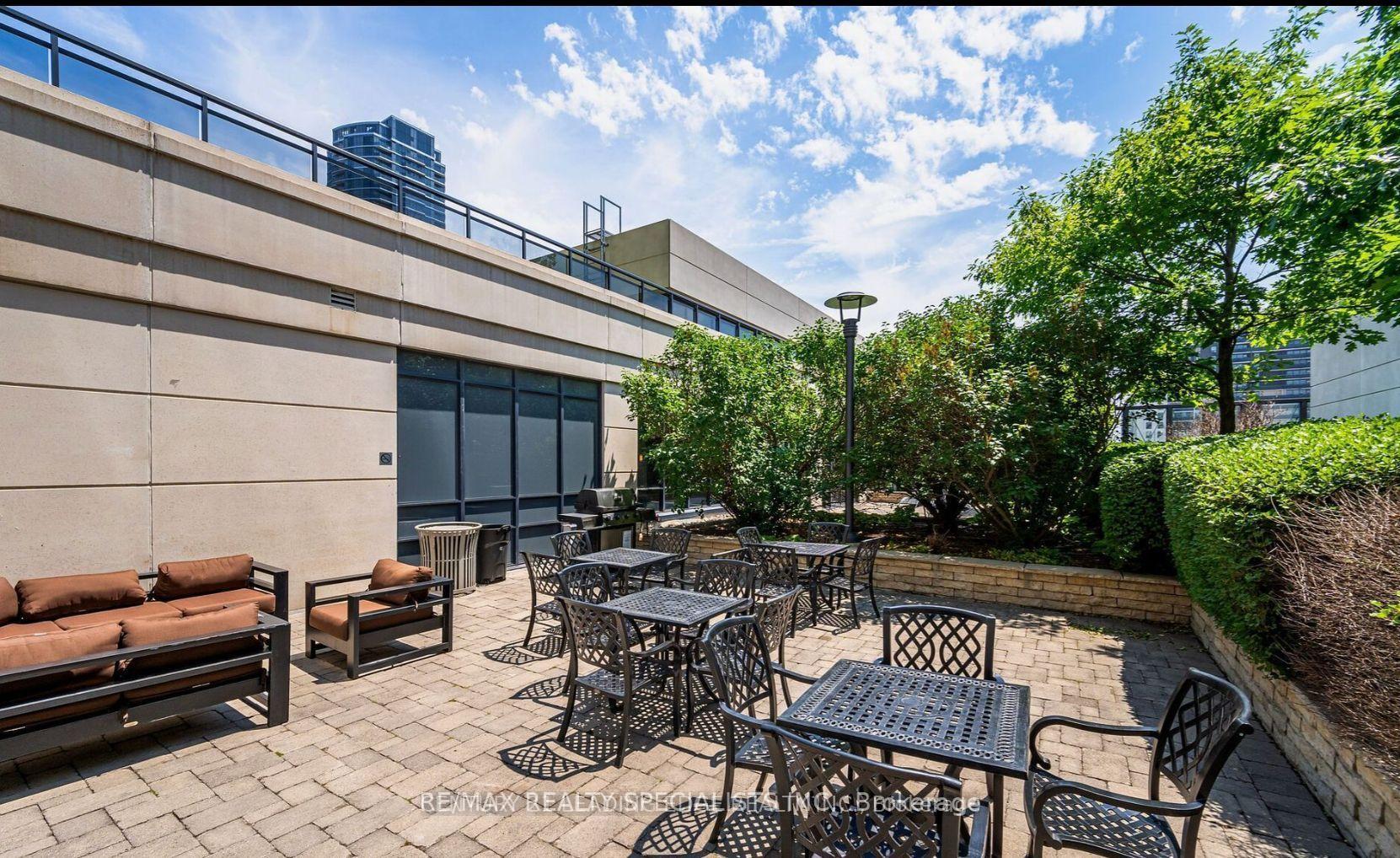 Photo 6 of Unit 2105, 6 Eva Road, Etobicoke, Etobicoke West Mall — HOMEH