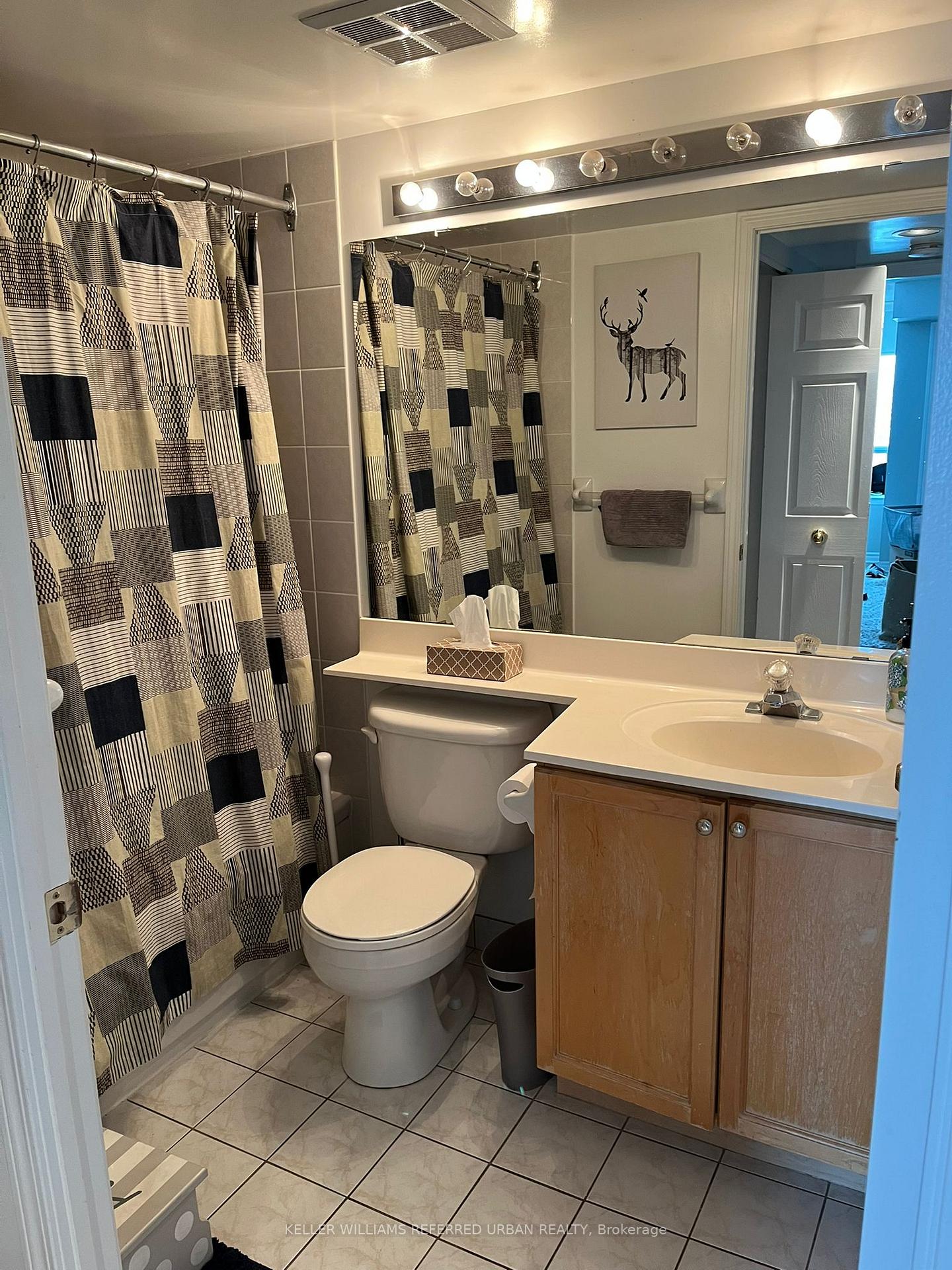 Photo 13 of Unit 1001, 8 Covington Road, Toronto, Englemount-Lawrence — HOMEH