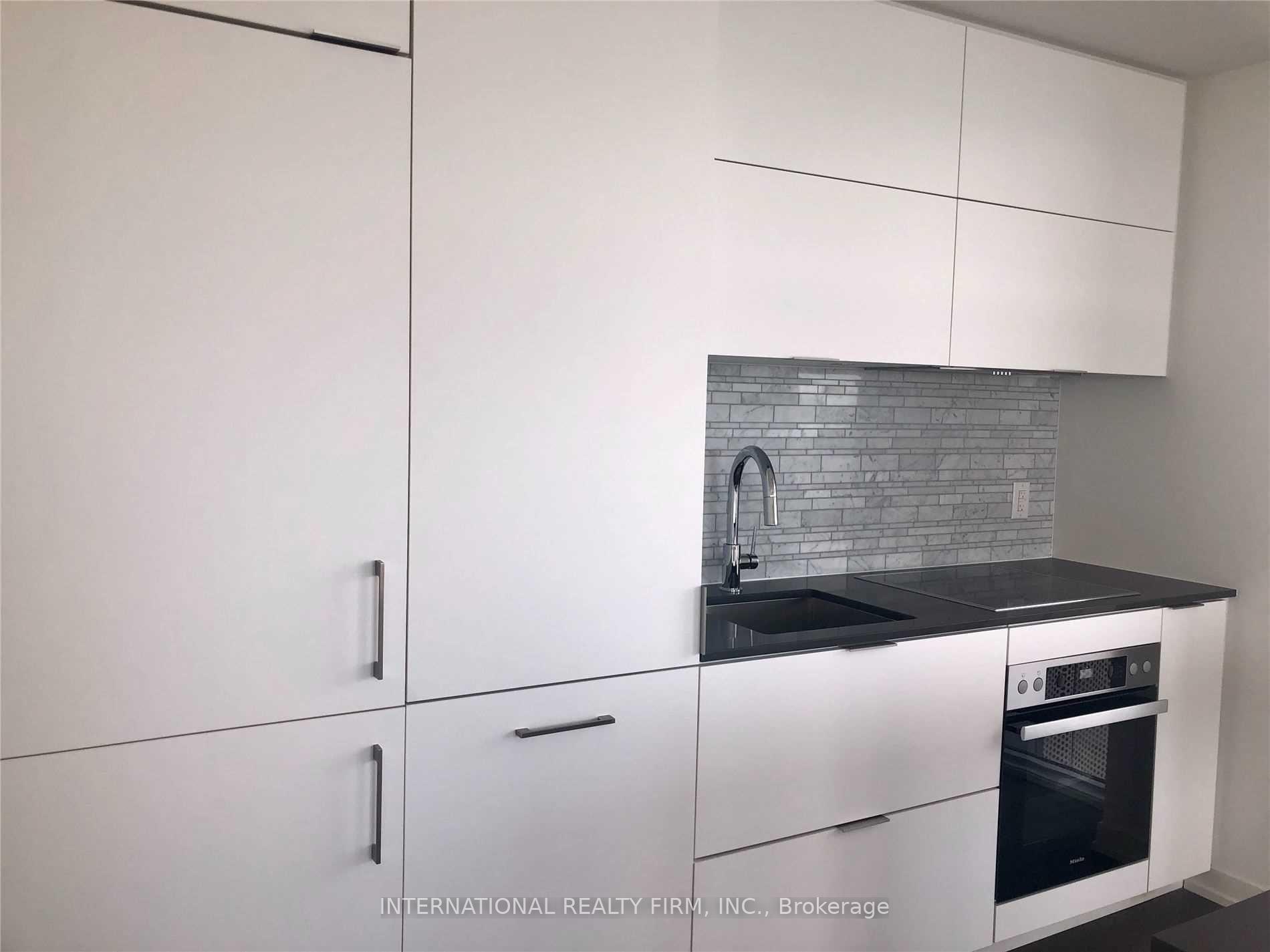 Photo 5 of Unit 3303, 20 Richardson Street, Toronto, Waterfront Communities — HOMEH