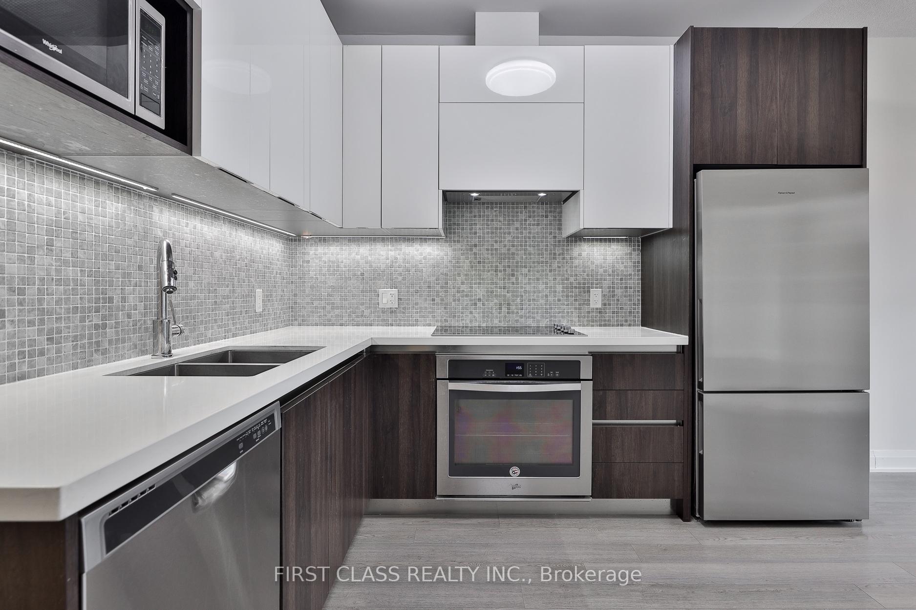 Photo 3 of Unit 305, 25 Water Walk Drive, Markham, Unionville — HOMEH