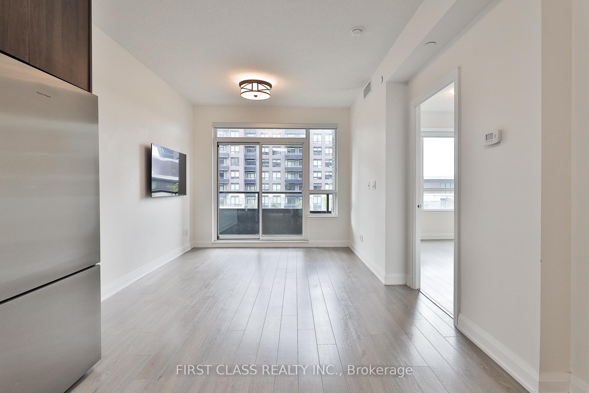 Photo 7 of Unit 305, 25 Water Walk Drive, Markham, Unionville — HOMEH